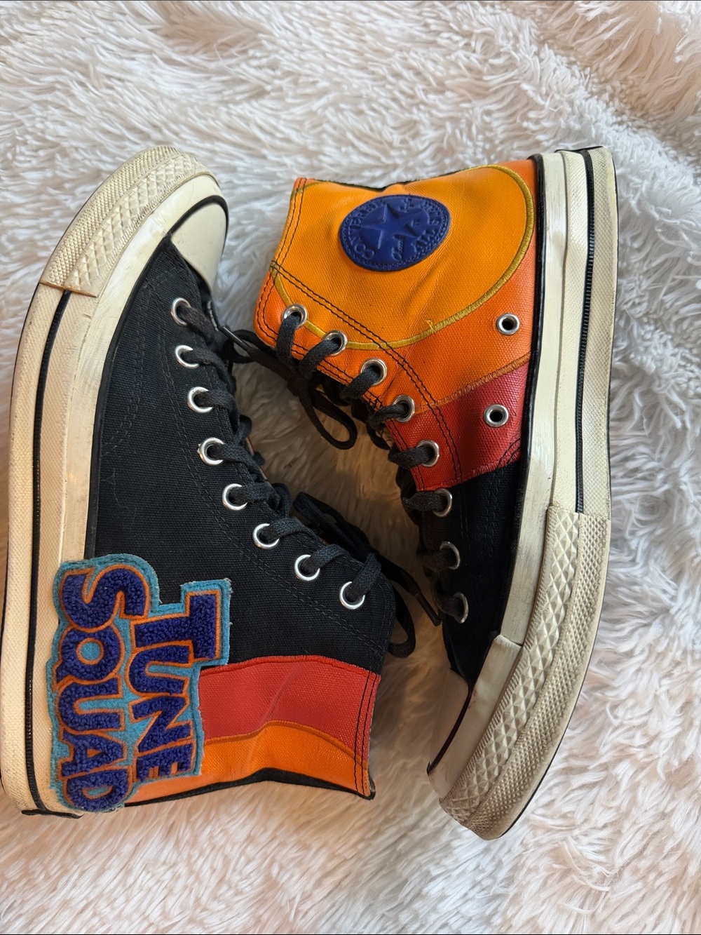 Converse High Tops Chuck Taylor’s Chucks Tune Squad Looney Tunes Rare Unique 10